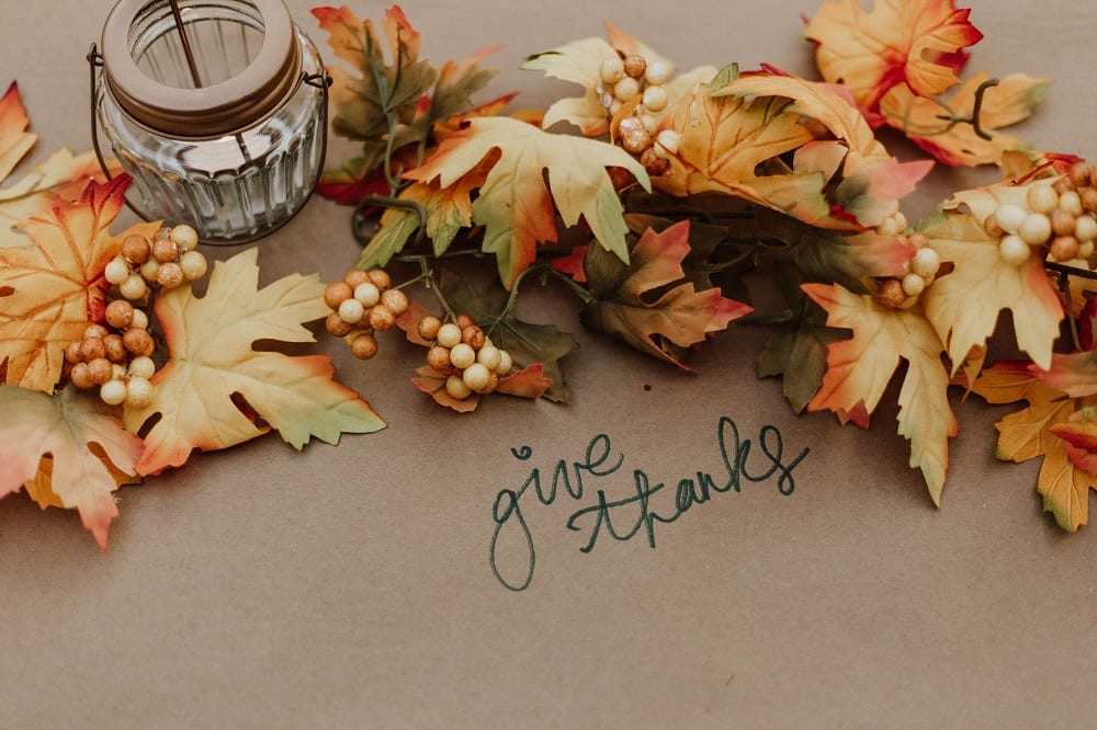 Center piece of a table with fall theme.